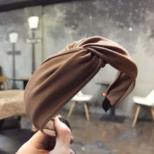 Load image into Gallery viewer, Wide Top Knot Hair Bands For Women Headdress Solid Color Cloth Headband Bezel Girls Hairband Hair Hoop Female Hair Accessories