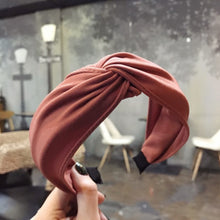 Load image into Gallery viewer, Wide Top Knot Hair Bands For Women Headdress Solid Color Cloth Headband Bezel Girls Hairband Hair Hoop Female Hair Accessories