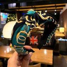 Load image into Gallery viewer, Wide Top Knot Hair Bands For Women Headdress Solid Color Cloth Headband Bezel Girls Hairband Hair Hoop Female Hair Accessories